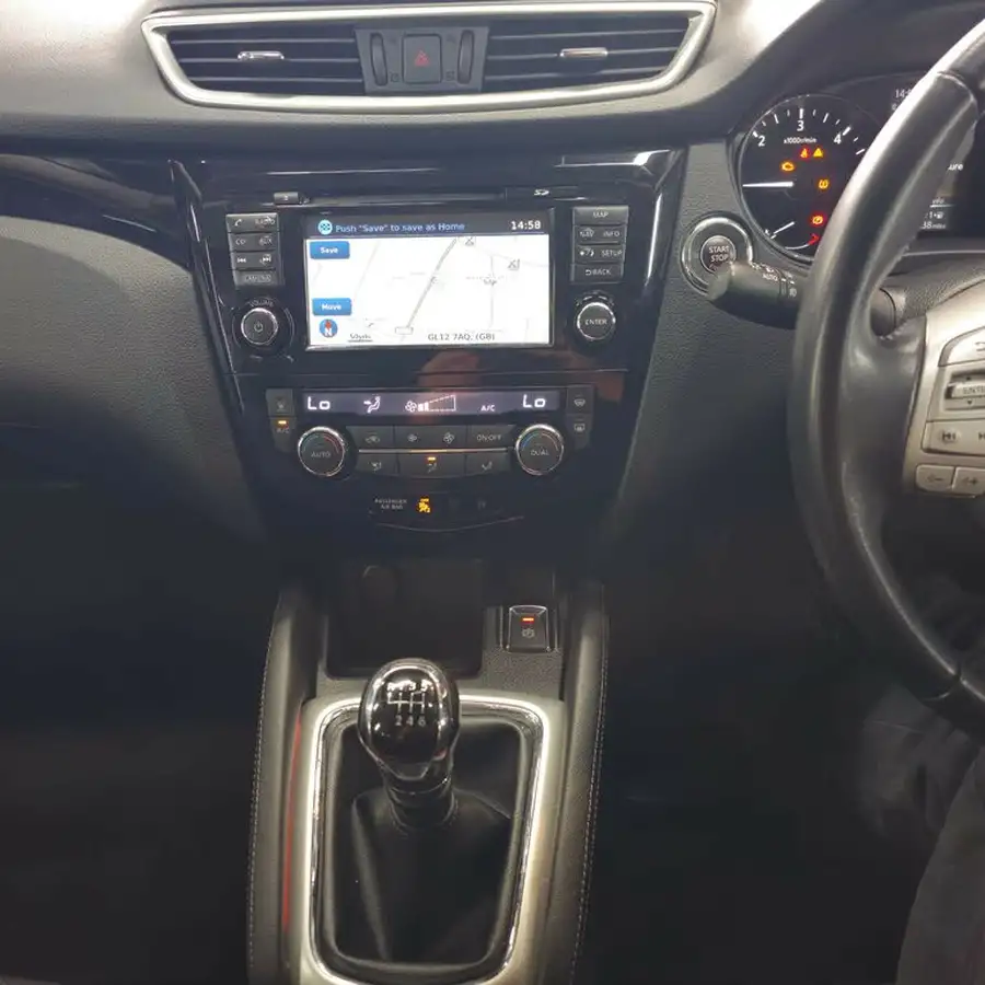 2015-nissan-qashqai-15dci-tekna-big-6