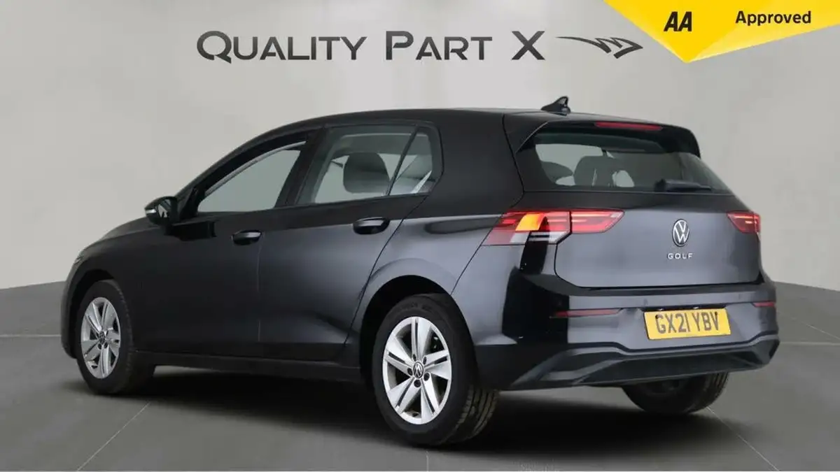 2021-volkswagen-golf-20tdi-life-hatchback-big-4