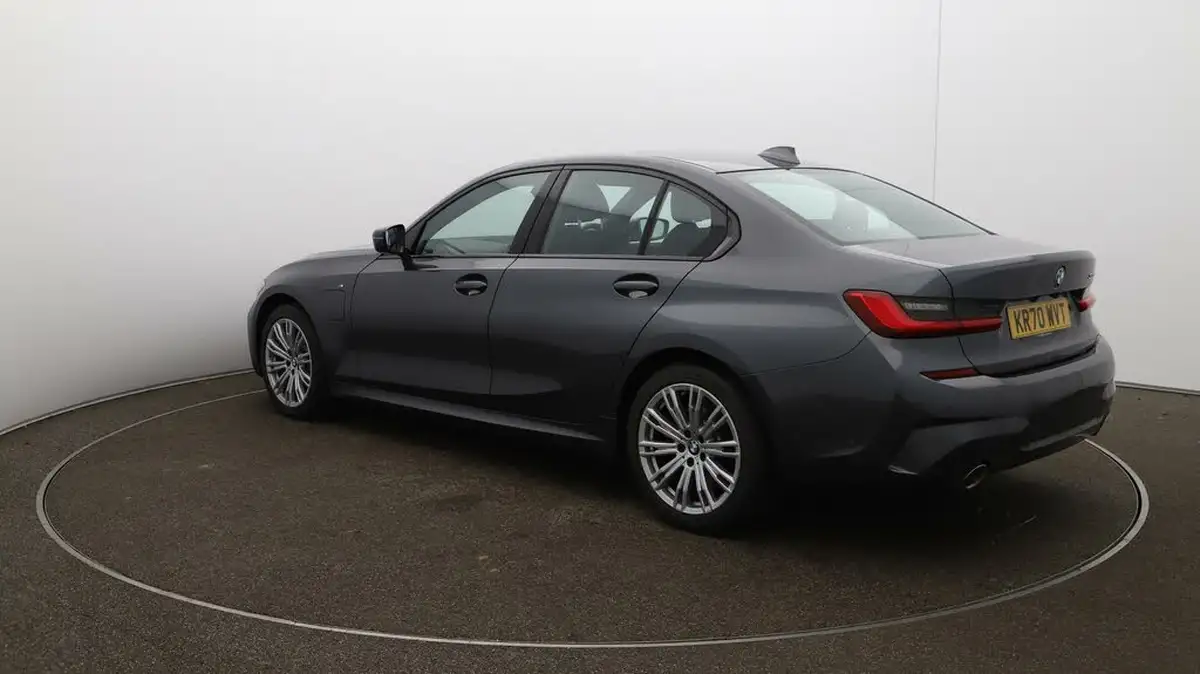 2020-bmw-3-series-20-330e-m-sport-saloon-4d-big-62