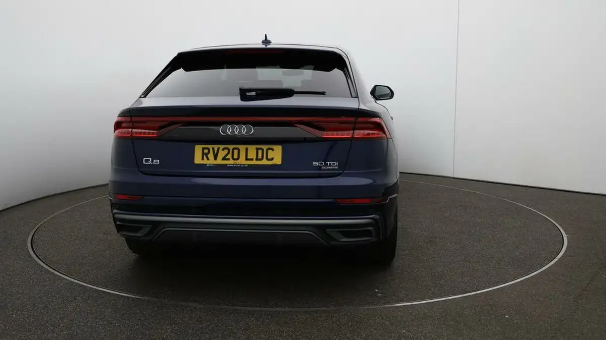 2020-audi-q8-30-50-tdi-s-line-big-57