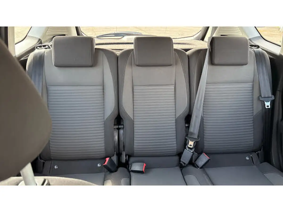 2017-ford-c-max-10t-titanium-125ps-big-14