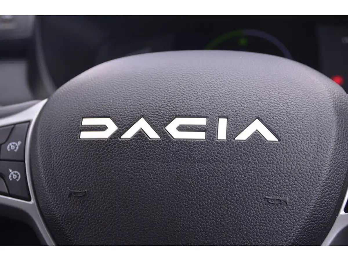 2024-dacia-jogger-16-tce-extreme-big-23