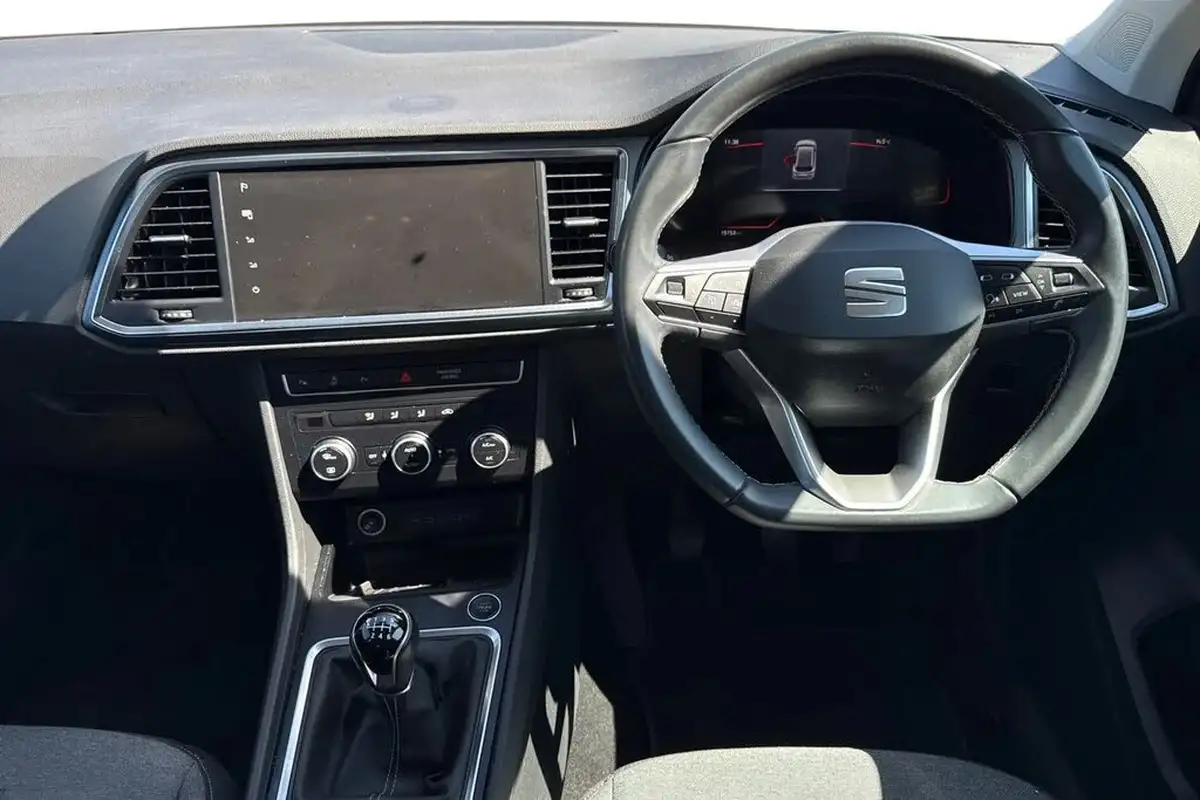 2023-seat-ateca-15-ecotsi-se-technology-big-12