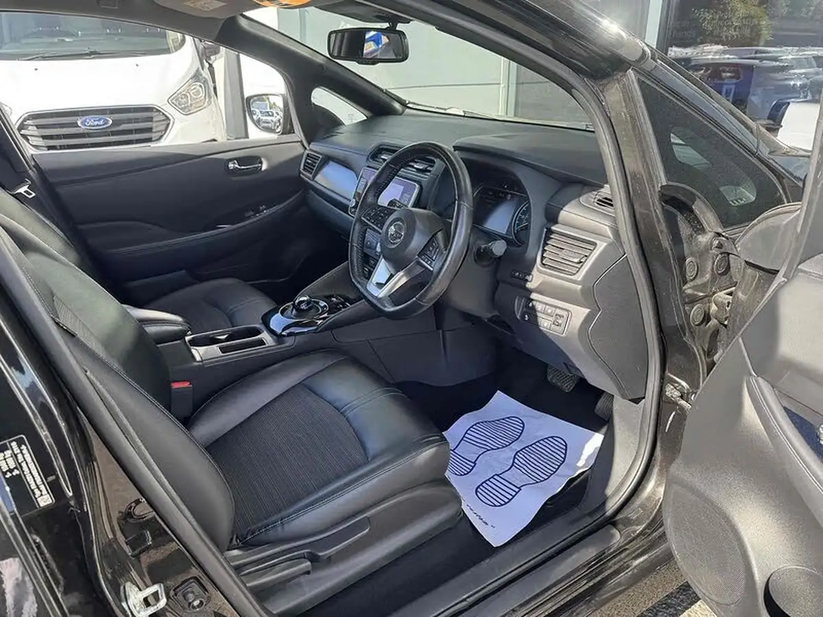 2020-nissan-leaf-e-n-connecta-big-20