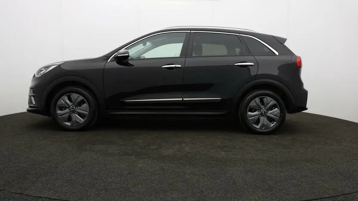 2022-kia-e-niro-ev-4-big-3