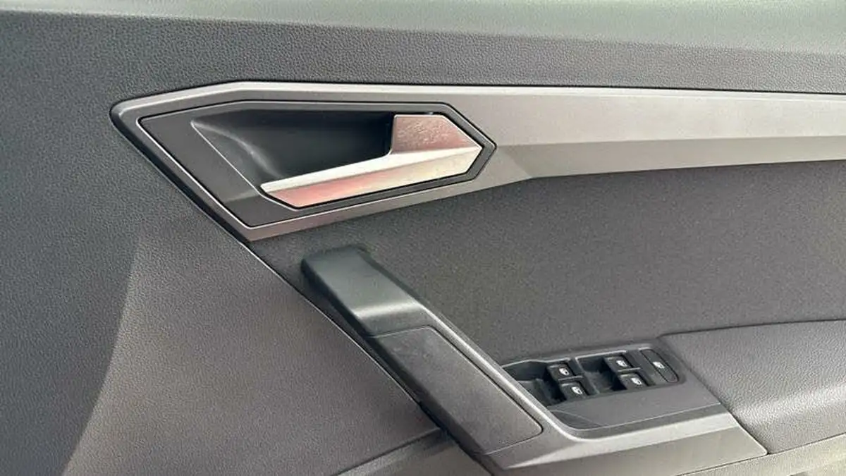 2024-seat-ibiza-10-tsi-anniversary-limited-edition-115ps-big-18