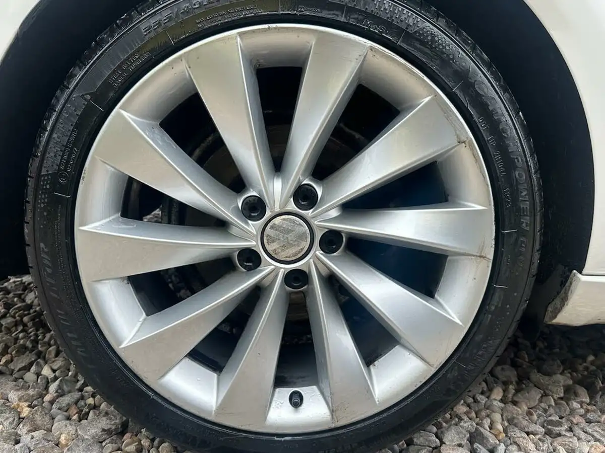 2014-volkswagen-cc-20tdi-gt-bmt-dsg-big-38