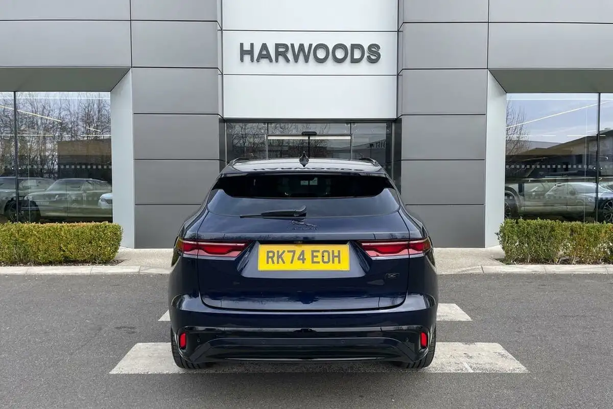 2024-jaguar-f-pace-20-p400e-r-dynamic-se-black-90th-anniversary-edition-big-7
