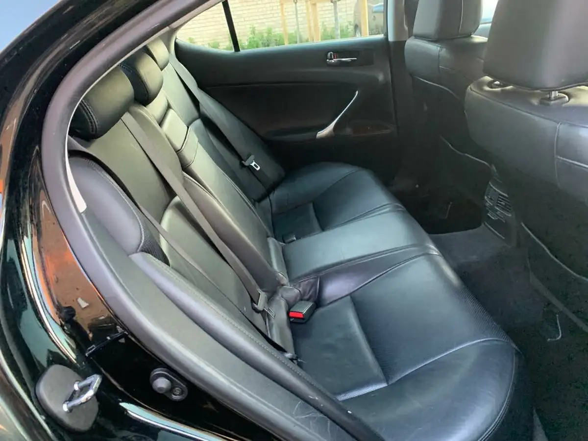 2007-lexus-is-250-25-se-l-auto-big-10