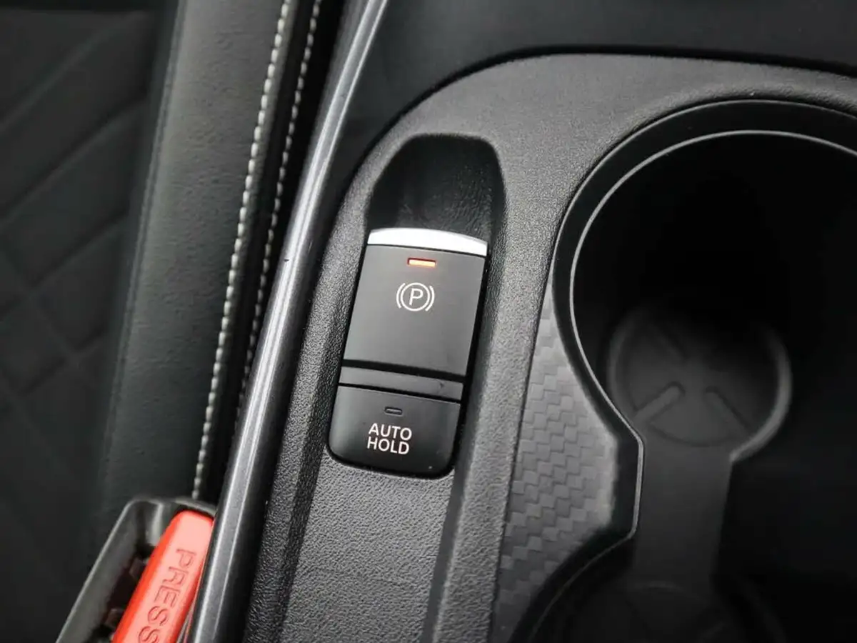 2022-nissan-juke-10-dig-t-tekna-big-40