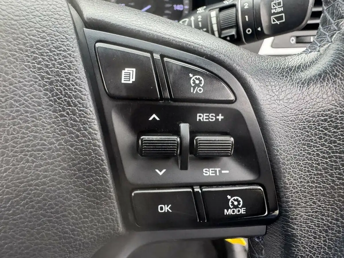 2017-hyundai-tucson-17crdi-blue-drive-se-nav-116ps-big-50