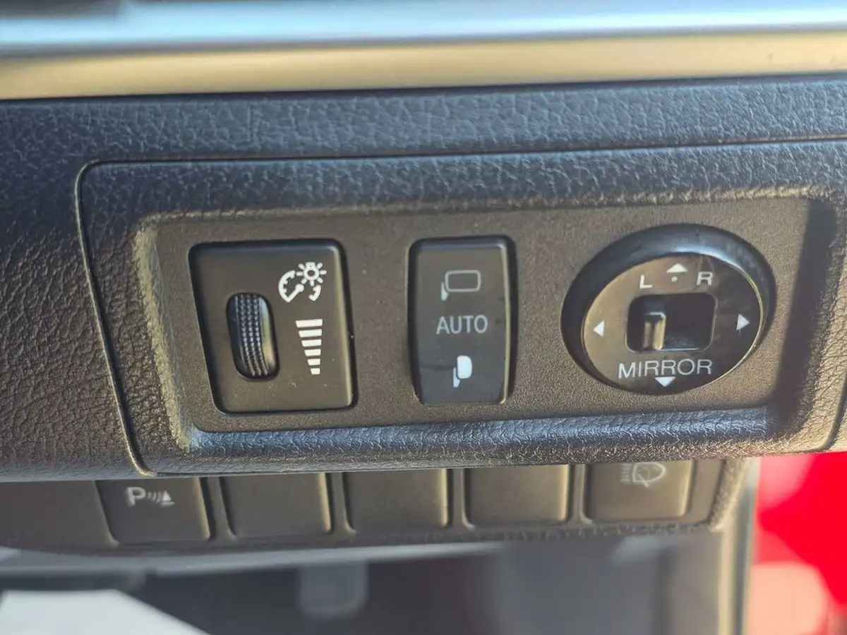 2011-lexus-ct-200h-18-se-l-premier-big-53