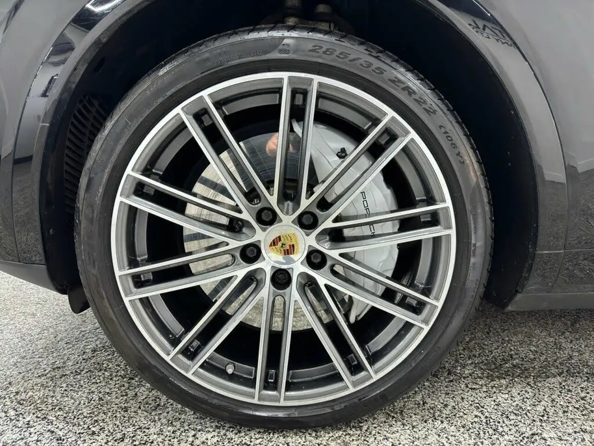 2019-porsche-cayenne-40-v8-turbo-coupe-big-18