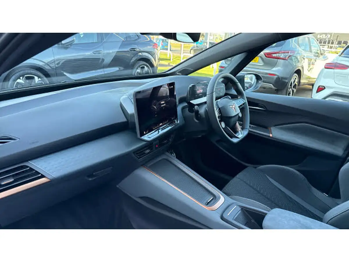 2025-cupra-born-e-vz-big-1
