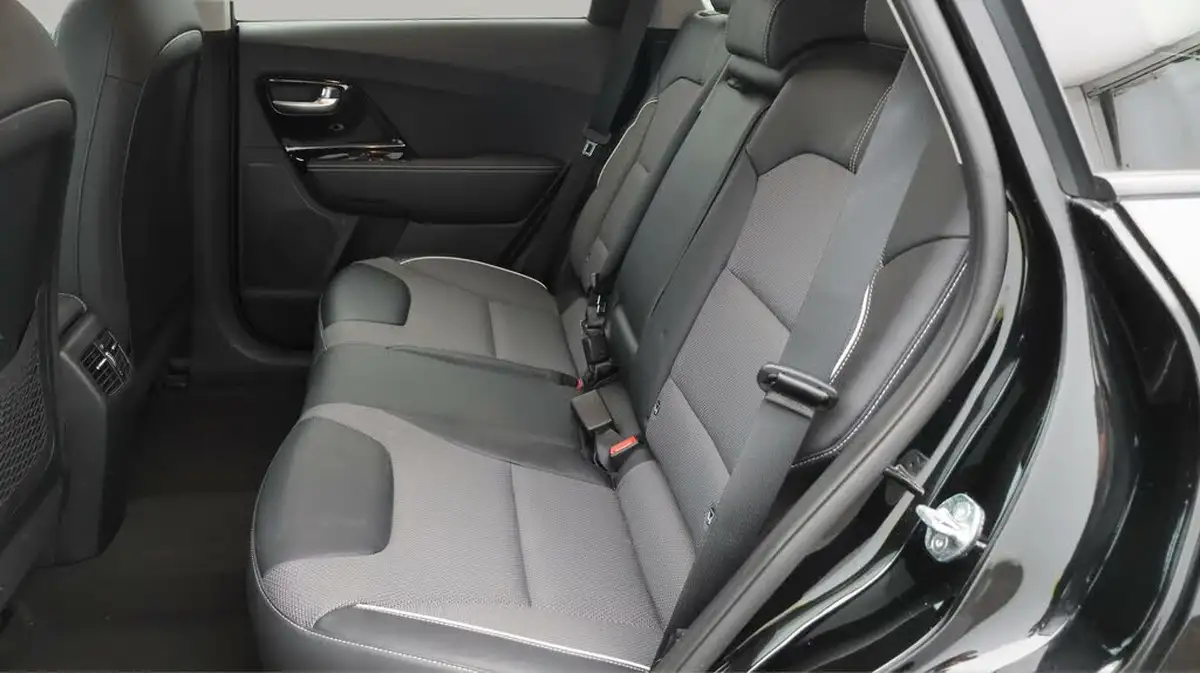 2020-kia-e-niro-ev-2-big-16