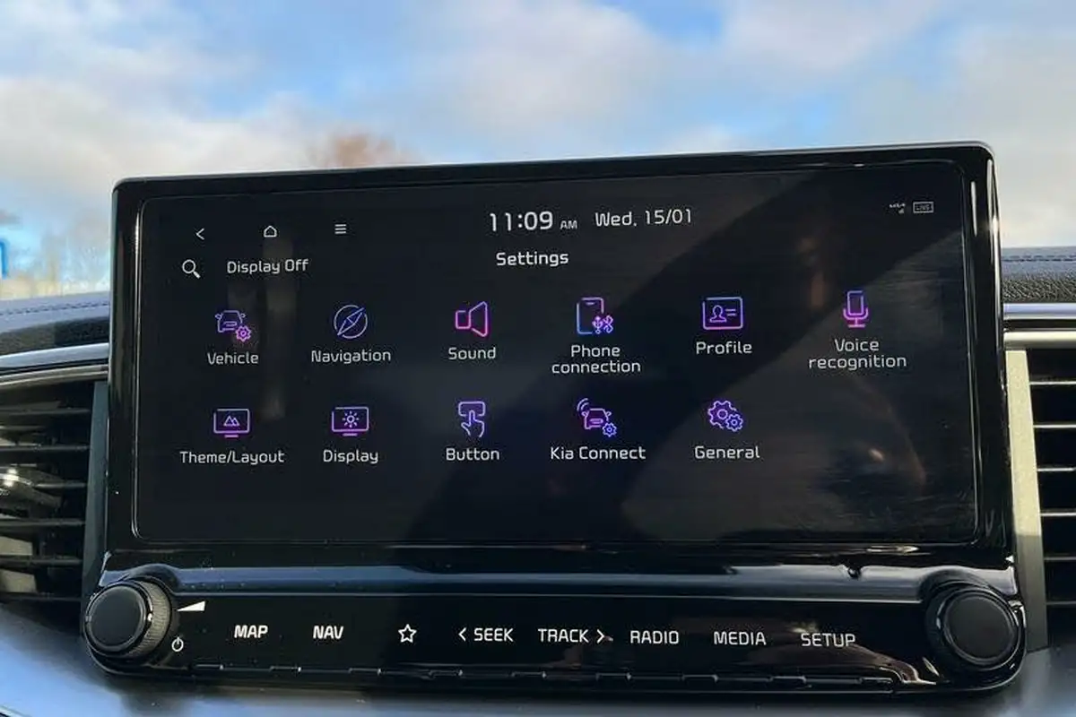 2024-kia-xceed-15-t-gdi-3-big-26