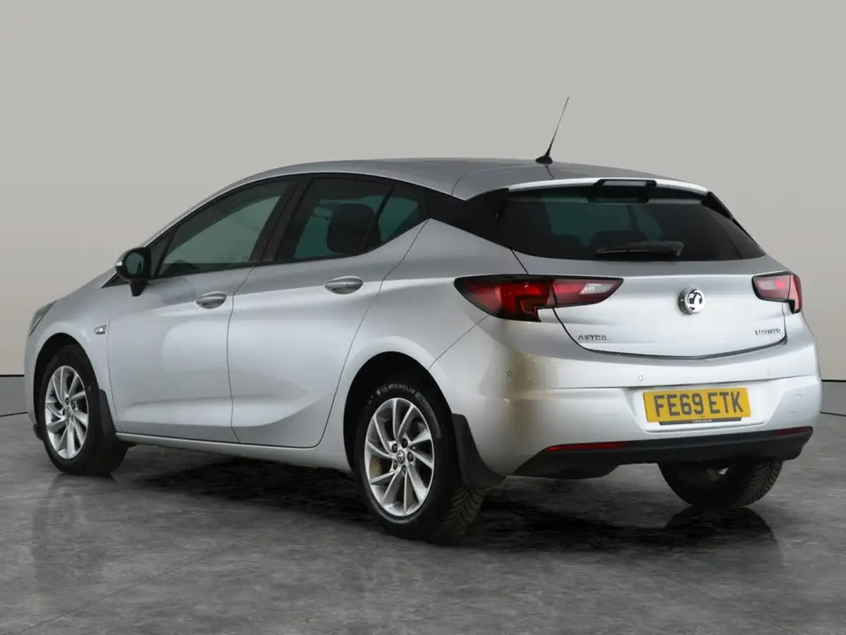 2019-vauxhall-astra-16cdti-design-110ps-ssecotec-hatchback-big-6