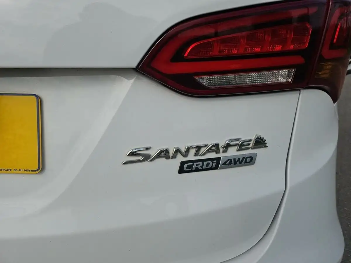 2016-hyundai-santa-fe-22-crdi-premium-22-crdi-200ps-blue-drive-isg-5st-auto-big-18