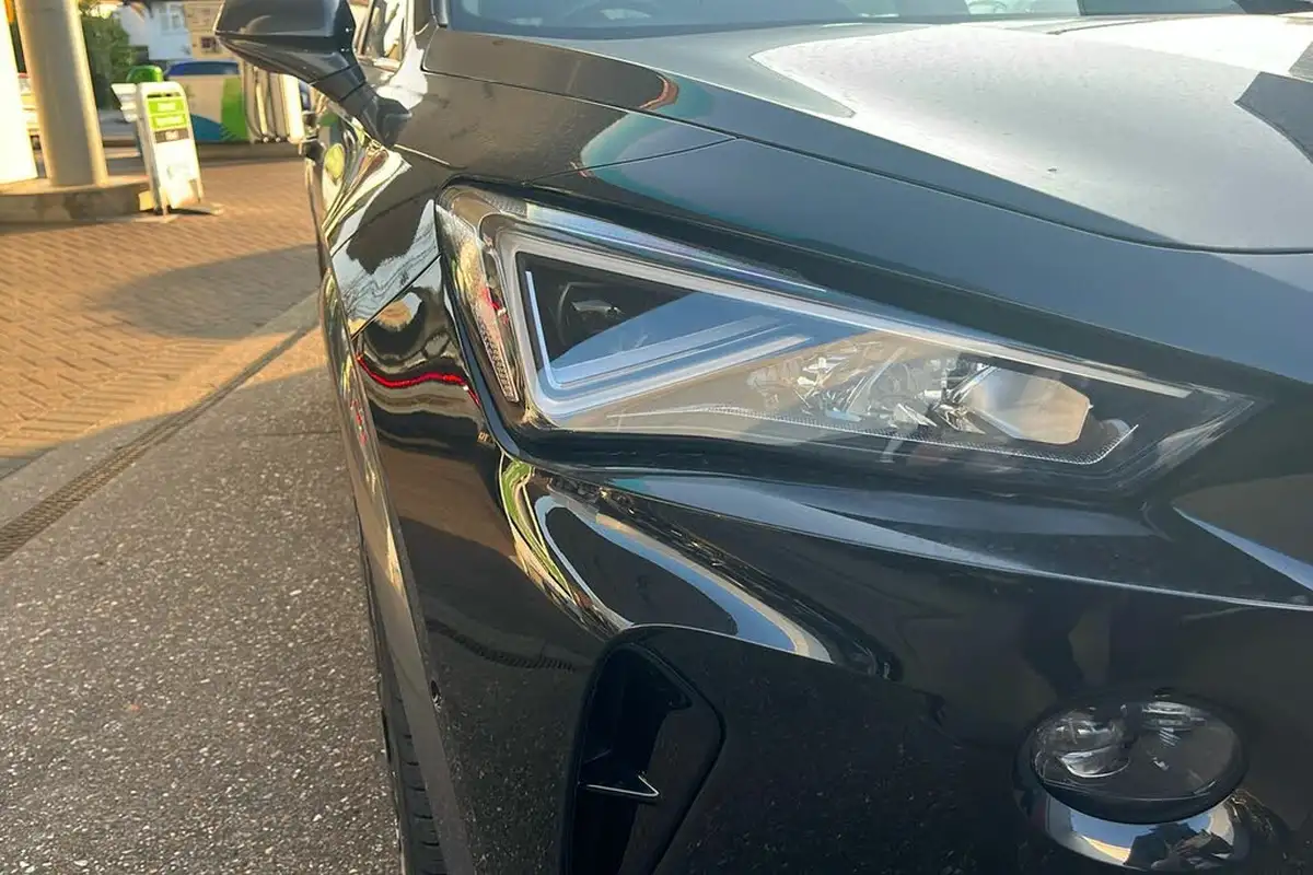 2022-cupra-formentor-14-e-hybrid-v2-big-20