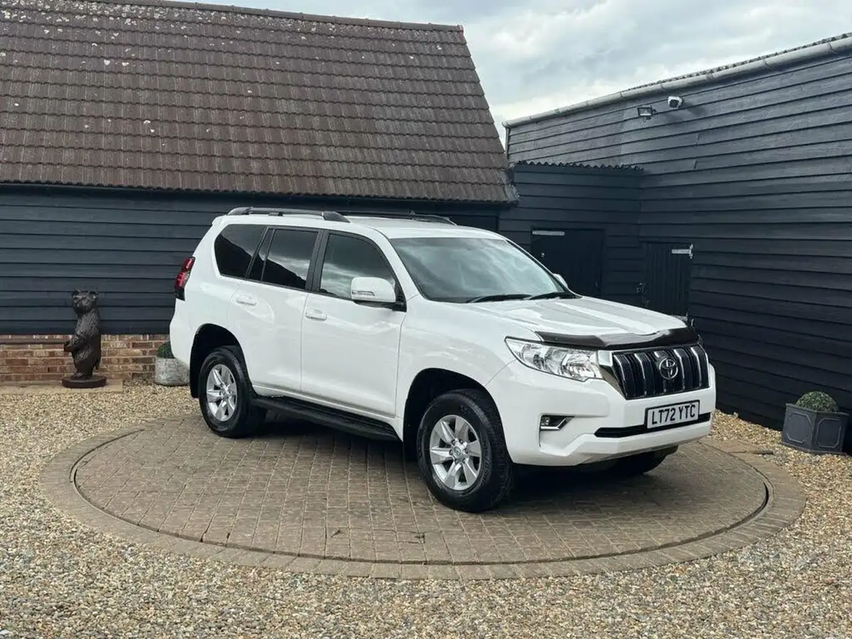 2021-toyota-land-cruiser-28d-4d-active-7st-navi-big-22