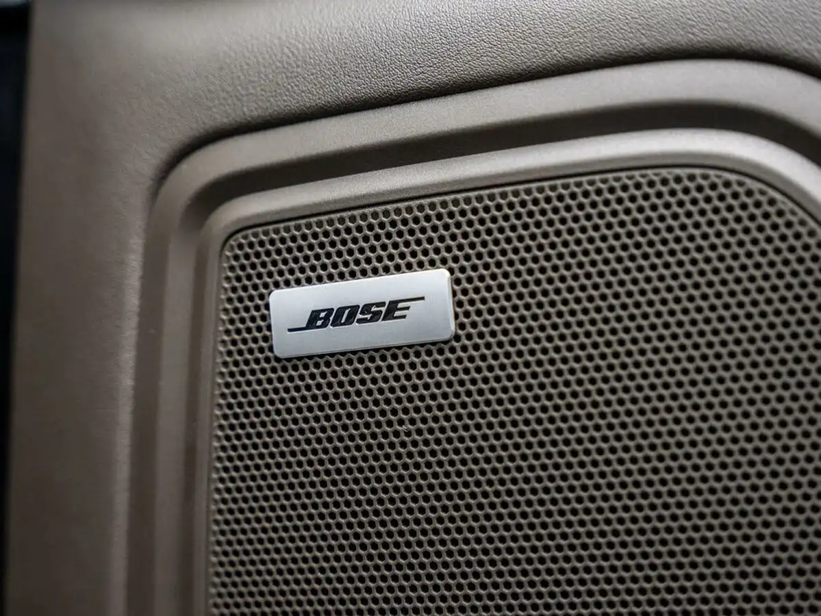2021-porsche-macan-29-turbo-big-5