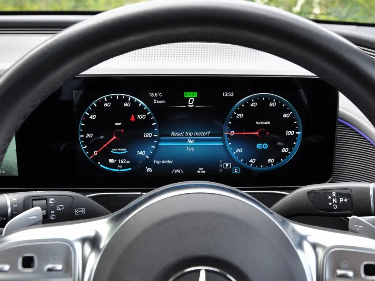 2021-mercedes-benz-eqc-e-eqc-400-amg-line-premium-plus-big-40