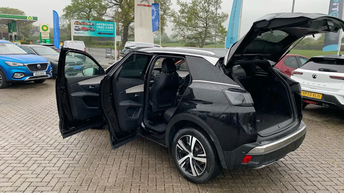2024-peugeot-3008-suv-12-puretech-gt-136ps-hybrid-e-dsc6-big-29