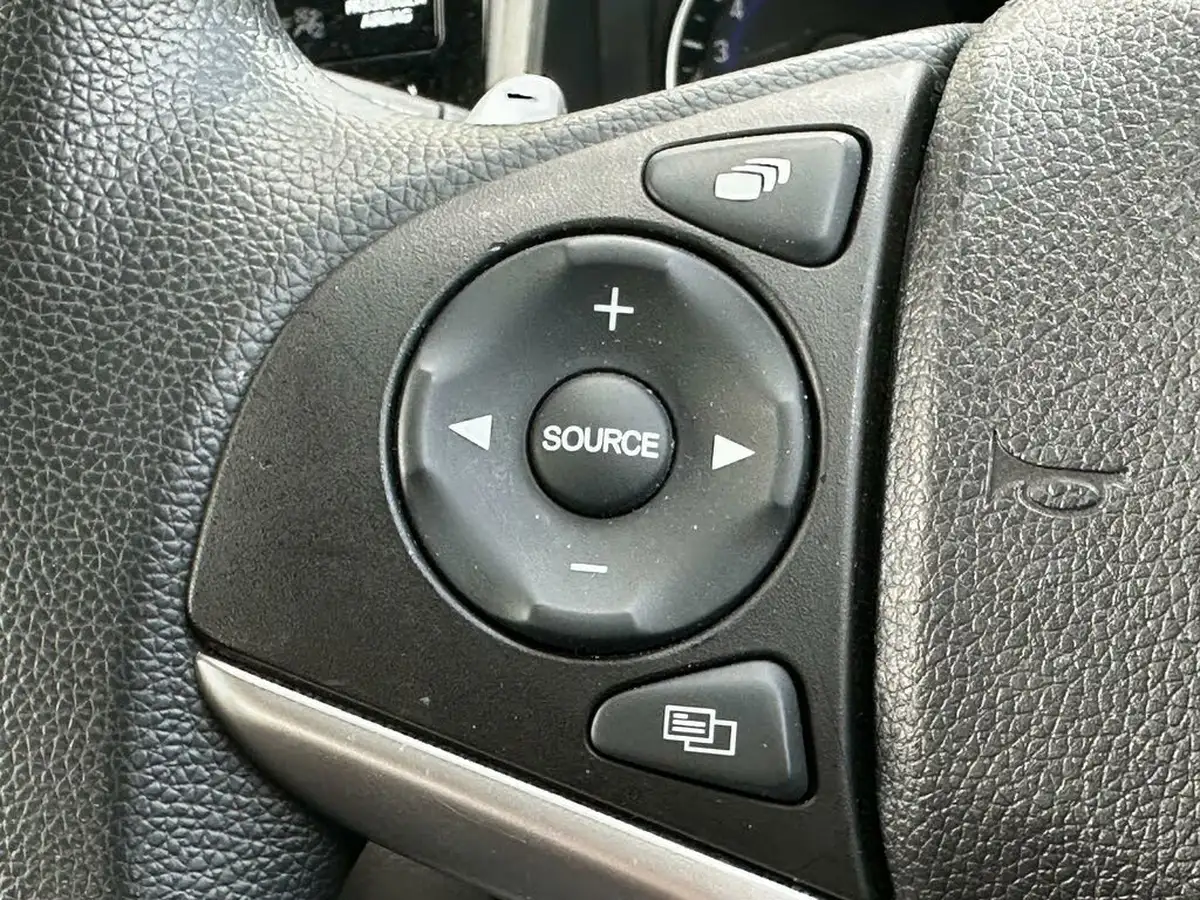 2019-honda-jazz-13-i-vtec-se-cvt-big-59