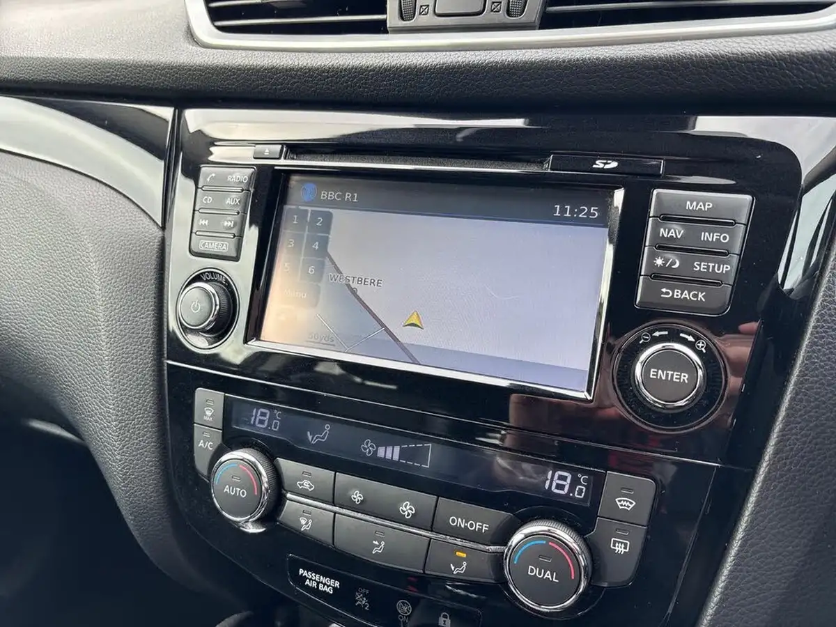 2016-nissan-qashqai-15dci-tekna-big-10