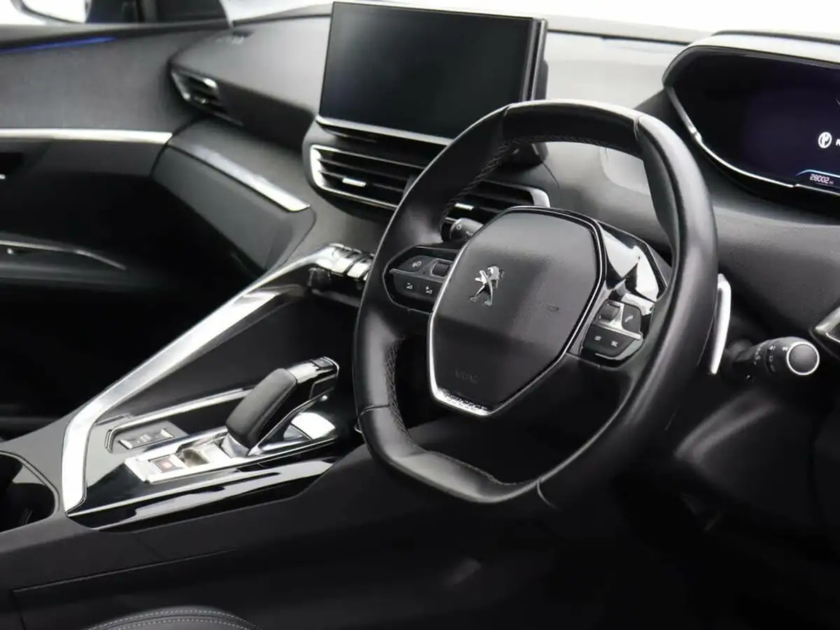 2021-peugeot-3008-suv-16-puretech-allure-premium-225bhp-hybrid-big-5