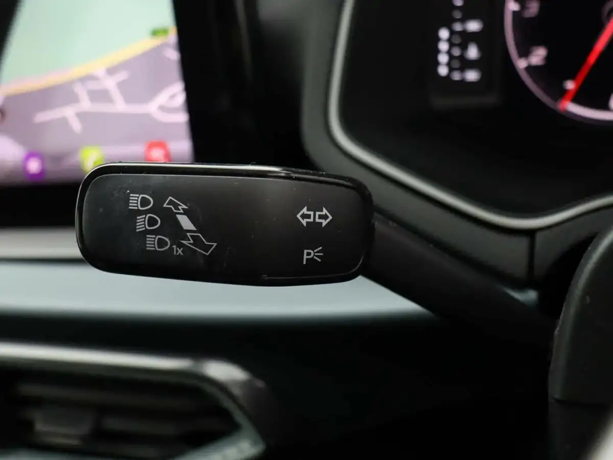 2023-seat-arona-10-tsi-xperience-lux-111ps-dsg-big-32