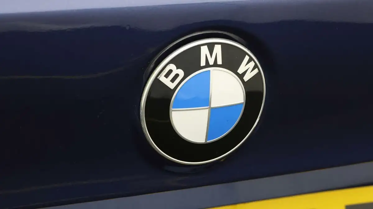 2021-bmw-x1-15-xdrive-25e-phev-xline-big-19