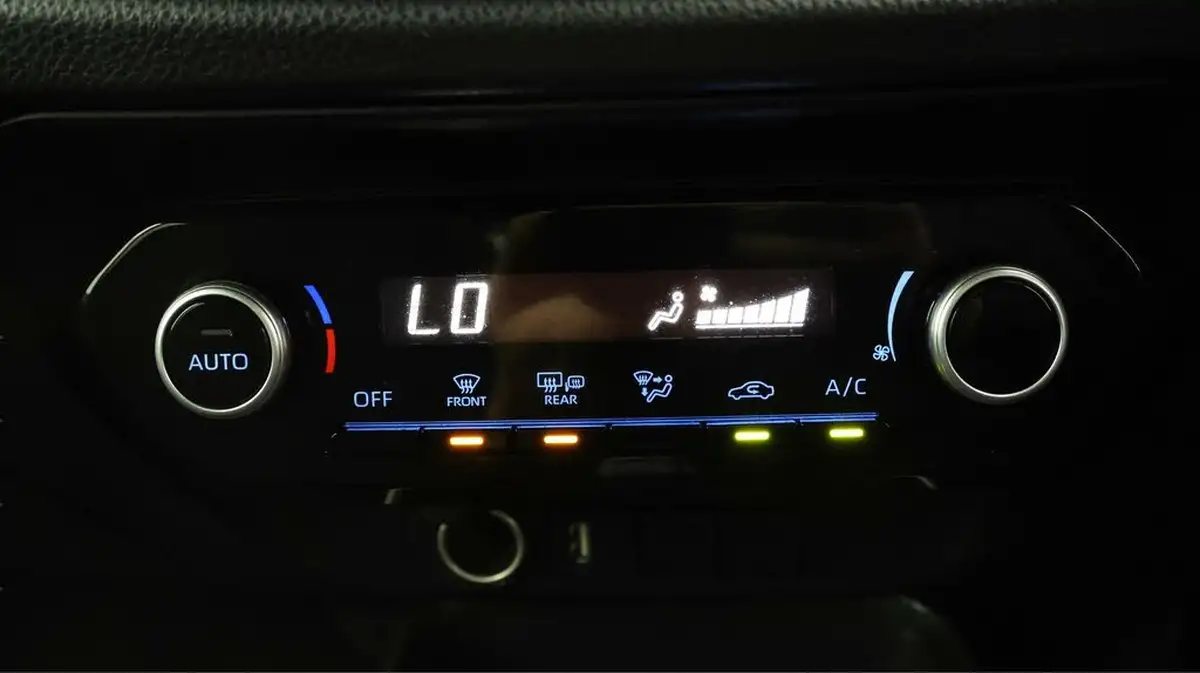 2023-toyota-aygo-x-10-vvt-i-edge-big-11