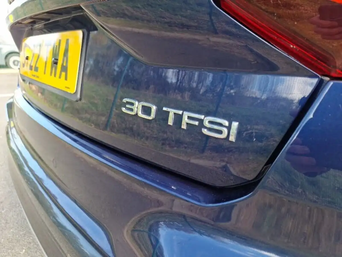 2022-audi-q2-10-30-tfsi-sport-big-11