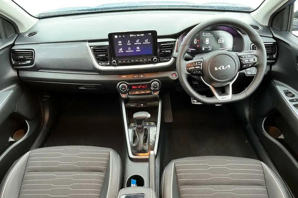 2024-kia-stonic-10-t-gdi-gt-line-s-98bhp-dct-big-9