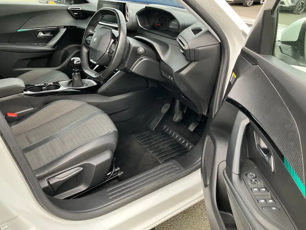 2021-peugeot-2008-suv-15-bluehdi-allure-big-11