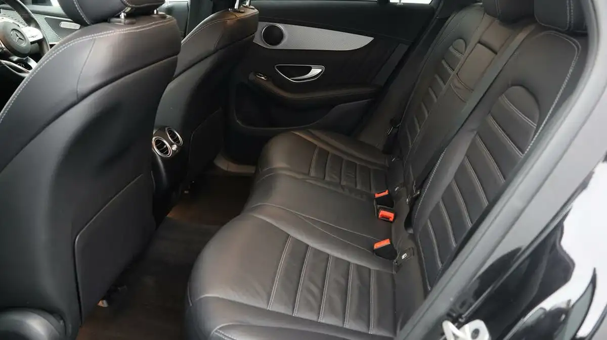2022-mercedes-benz-eqc-e-eqc-400-amg-line-big-15