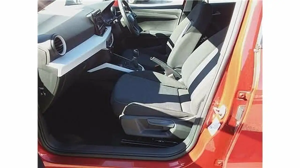 2023-seat-arona-10-tsi-evo-se-edition-big-12