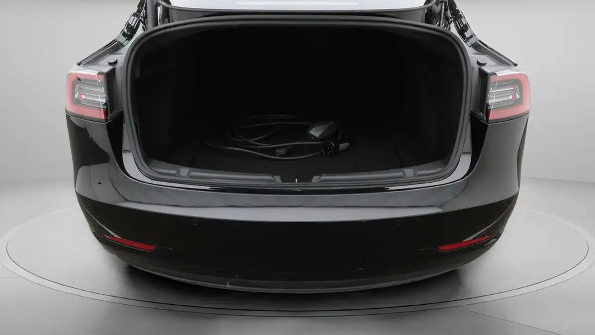 2021-tesla-model-3-e-long-range-awd-big-17