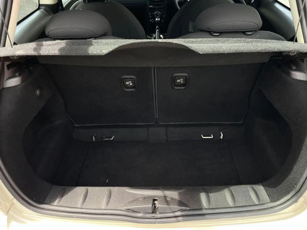 2011-mini-cooper-16-first-big-15
