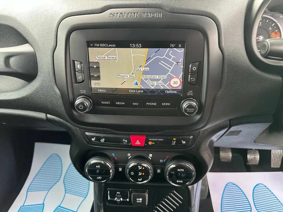 2015-jeep-renegade-16td-limited-big-6