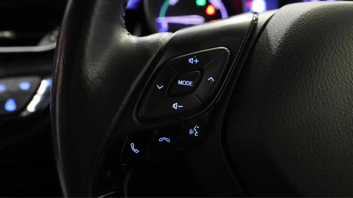 2021-toyota-c-hr-18-vvt-i-dynamic-big-21