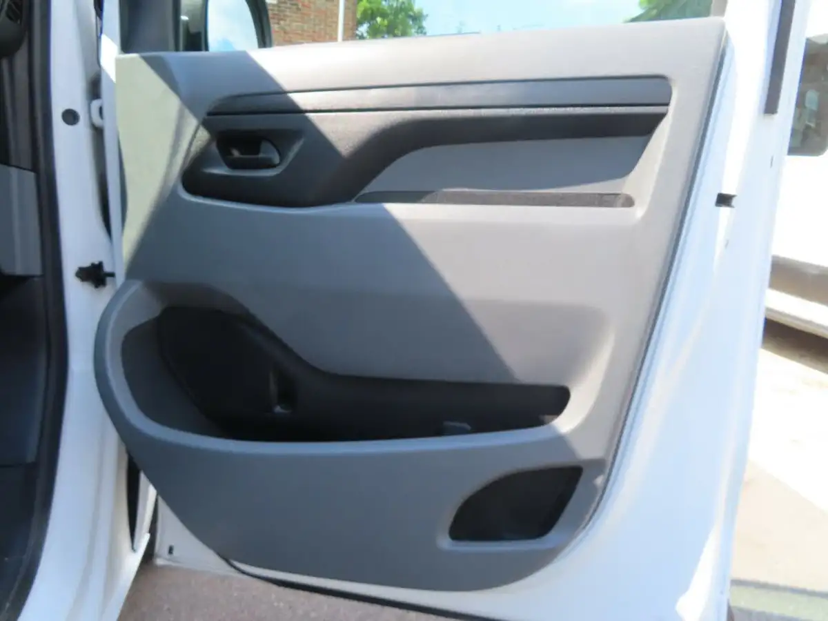 2019-citroen-dispatch-16bluehdi-x-m-1000-115pseu6-ss-big-31