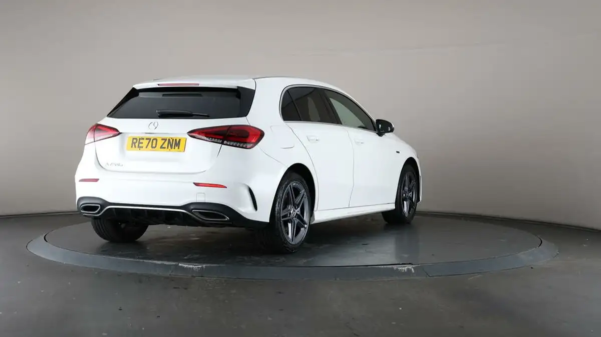 2020-mercedes-benz-a-class-13-a250e-amg-line-hatchback-5d-big-67