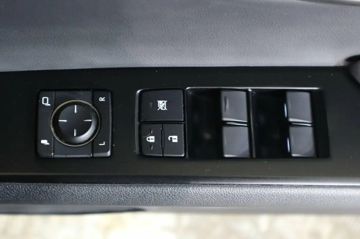 2022-lexus-ux-250h-20-ux-184bhp-premium-plus-pack-big-31