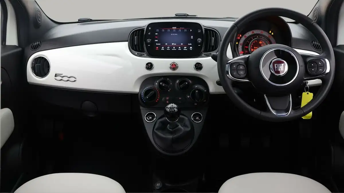 2021-fiat-500-10-dolcevita-big-12