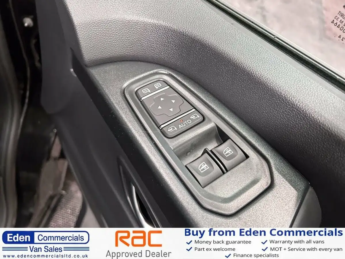 2023-renault-trafic-20dci-sl30-150-extra-eu6d-big-17