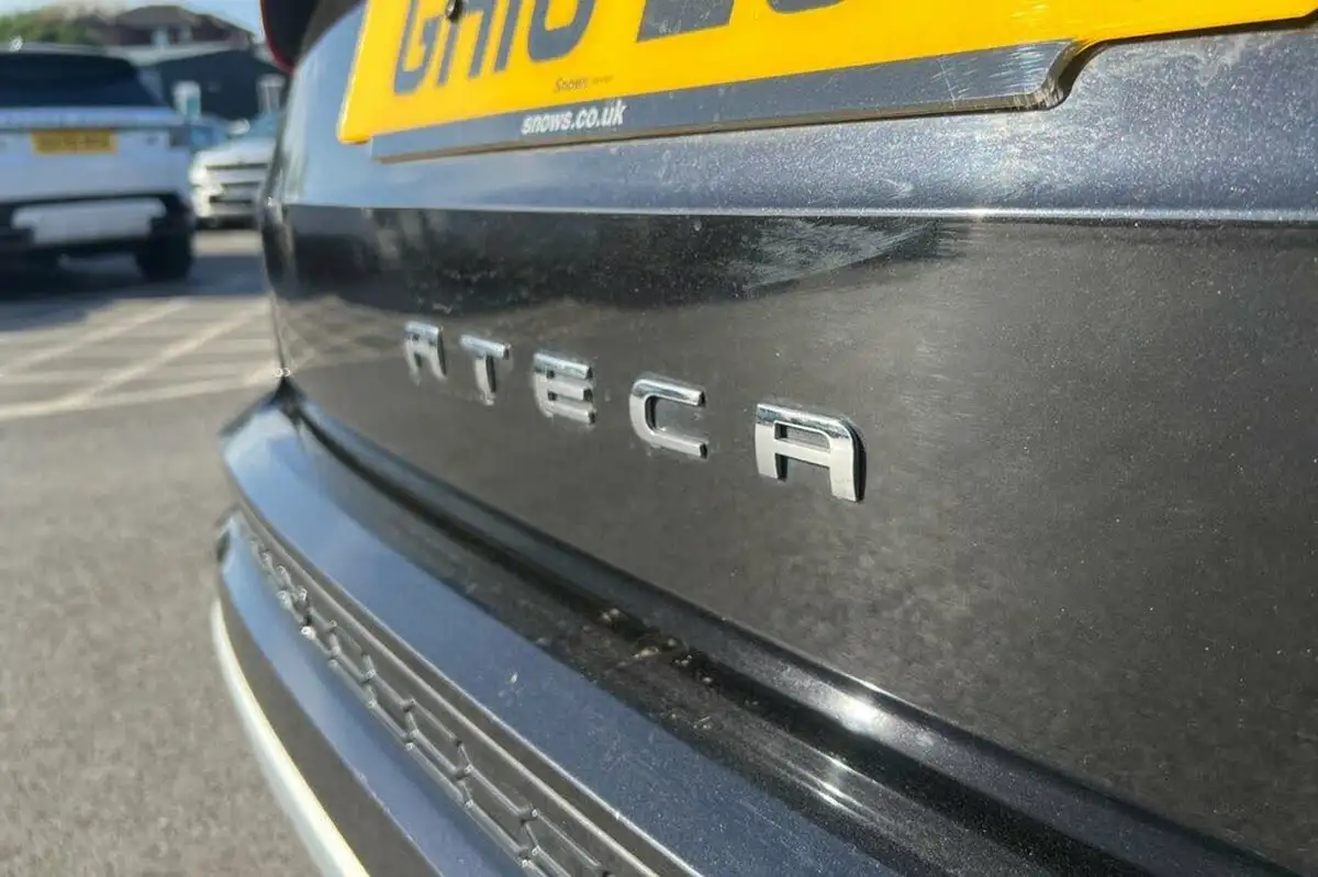 2018-seat-ateca-20-tsi-fr-big-28