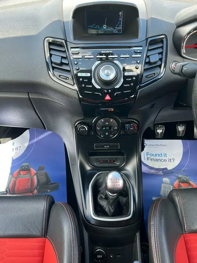 2014-ford-fiesta-16-st-3-big-25