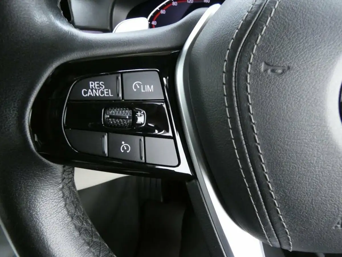 2020-bmw-5-series-20td-520d-se-190ps-saloon-4d-big-13